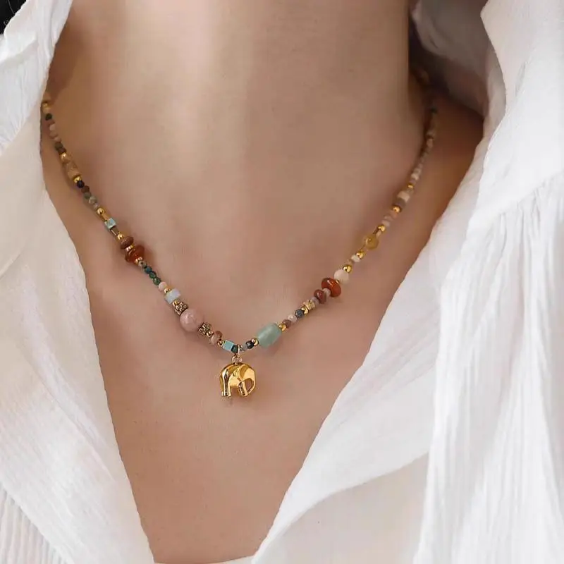 Retro Colored Natural Stone Beads Chain Necklace for Women Delicate Gold Color Elephant Pendant Necklace Wedding Jewelry Gifts